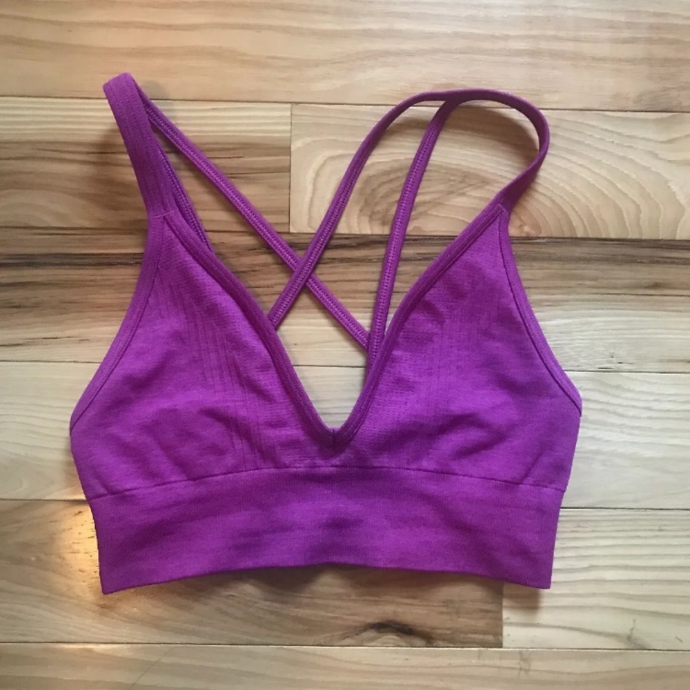 Lululemon bra size 2